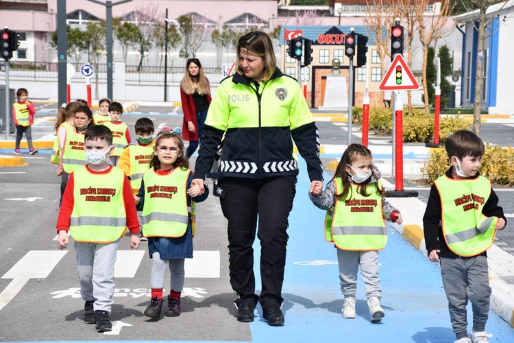 Trafik Kazası Yapma İhtimalinizi Azaltacak İpuçları