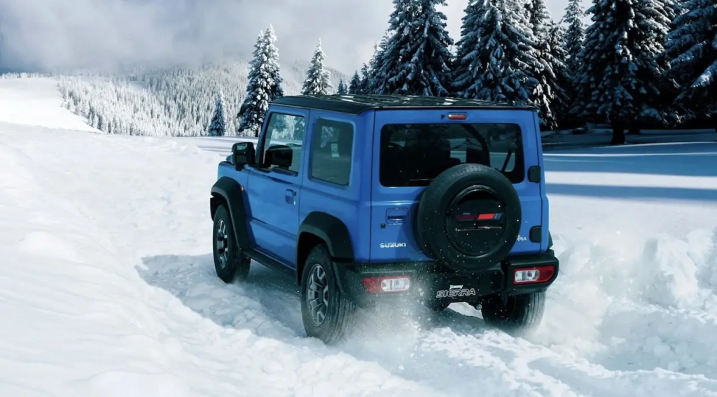 2026 Suzuki Jimny Tanıtıldı: Efsane Arazi Aracı Yenilendi! 56 Suzuki Jimny