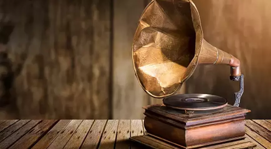 Gramofonlardan Spotify’lara: Müzik Dinlemenin Düşündüren Tarihsel Evrimi 69 image 82