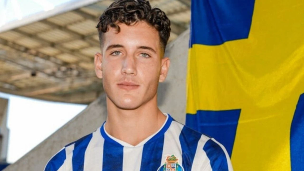 Deniz Gül Kimdir, Aslen Nereli? Deniz Gül Hangi Takımda Oynuyor ve Mevkisi Ne? İşte Genç Yıldız Hakkında Merak Edilen Her Şey 70 image 97