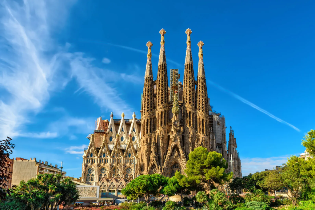 Antoni Gaudí: La Sagrada Familia’yı Bitiremeden Ölen Dahi Mimar 73 image 3
